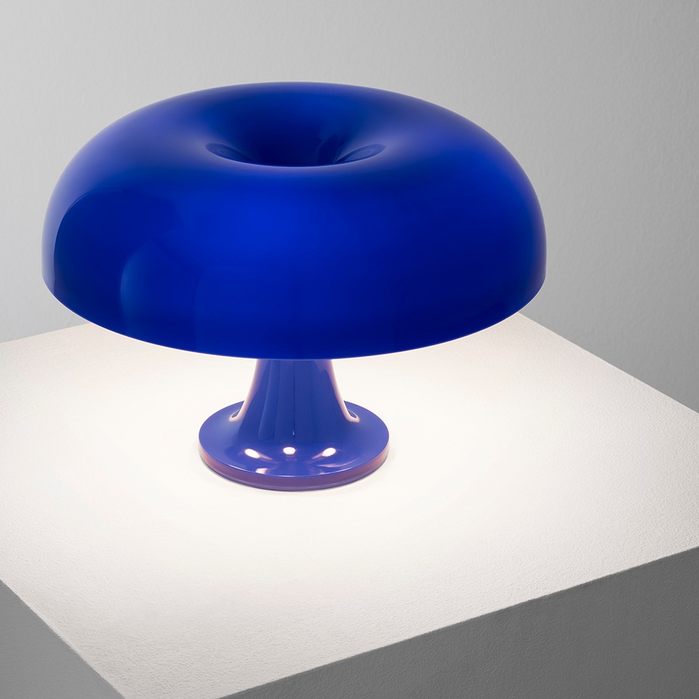 Artemide Nessino Table Lamp in Blue Artemide Nessino Table Lamp in Blue