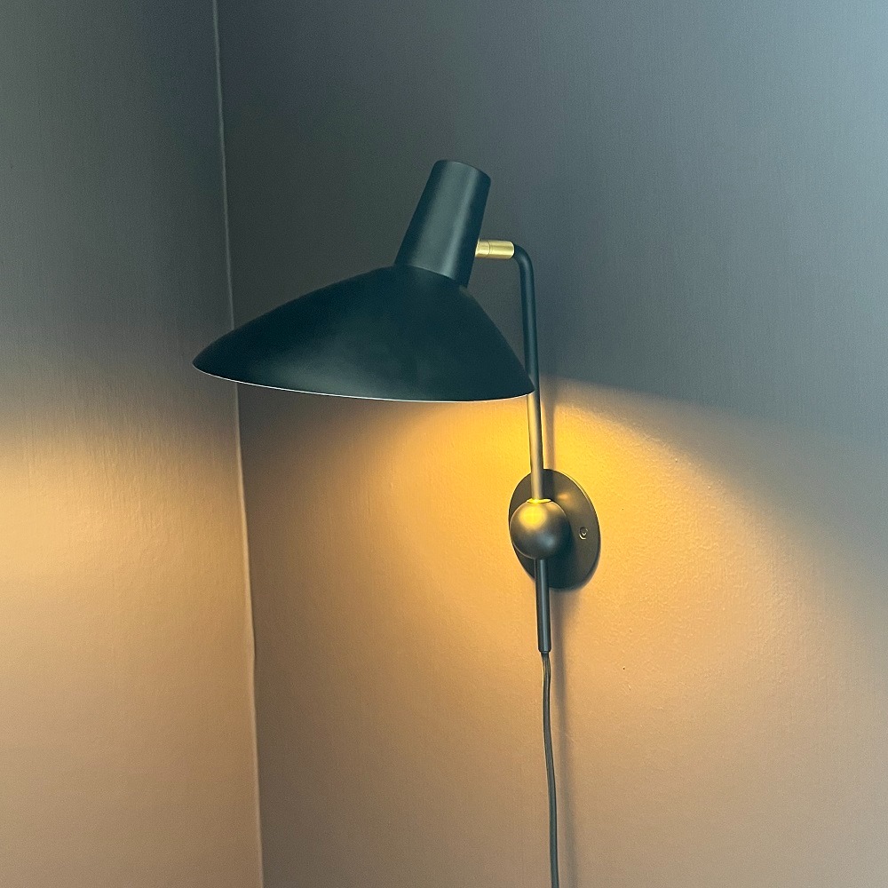 &Tradition Tripod HM12 Wall Lamp