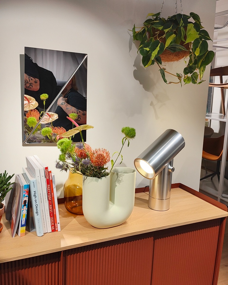 New Muuto Beam Large Table Lamp