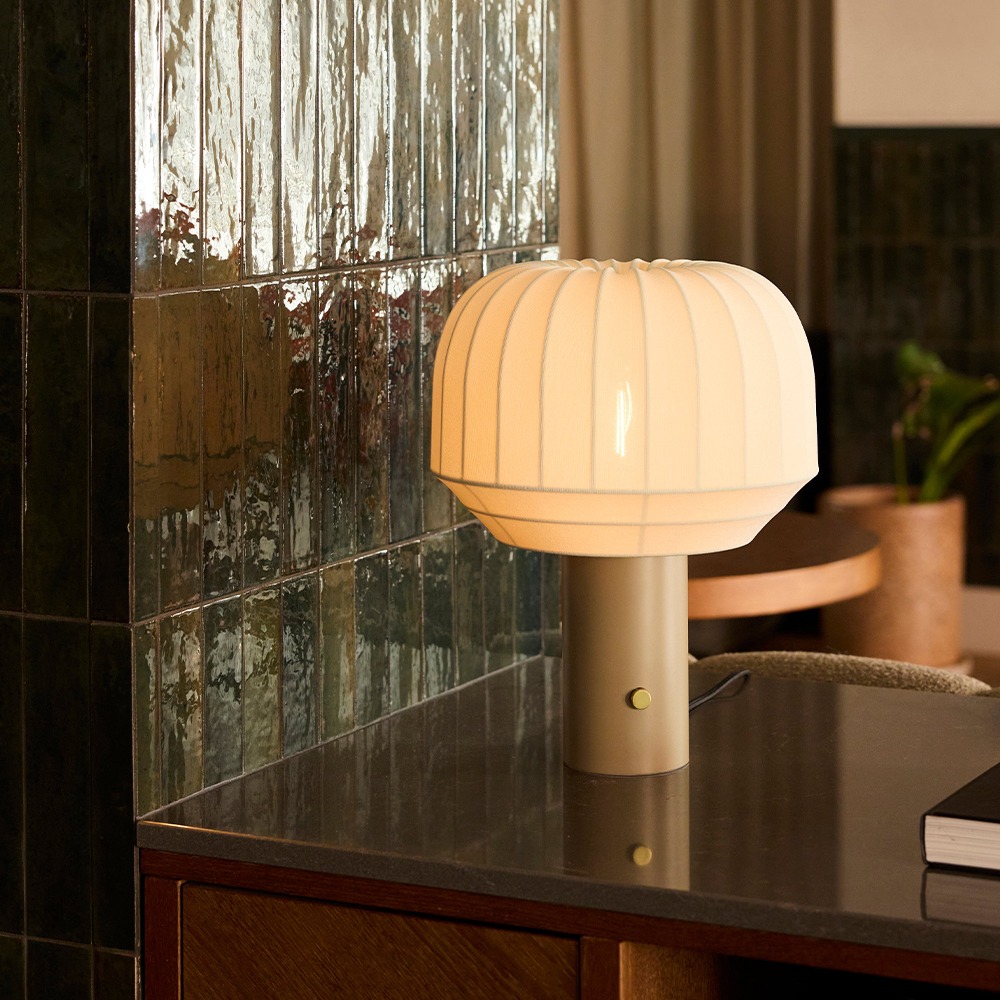 Northern Tradition Table Lamp
