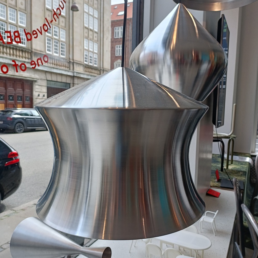 Tom Dixon Unbeaten Waist Pendant