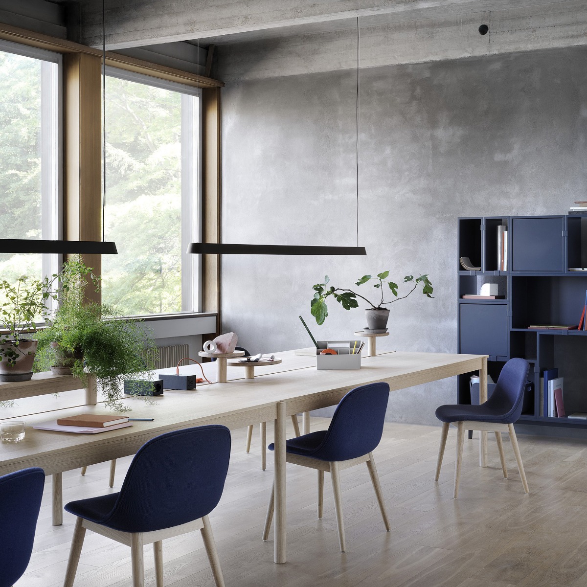 Muuto Linear LED Pendant