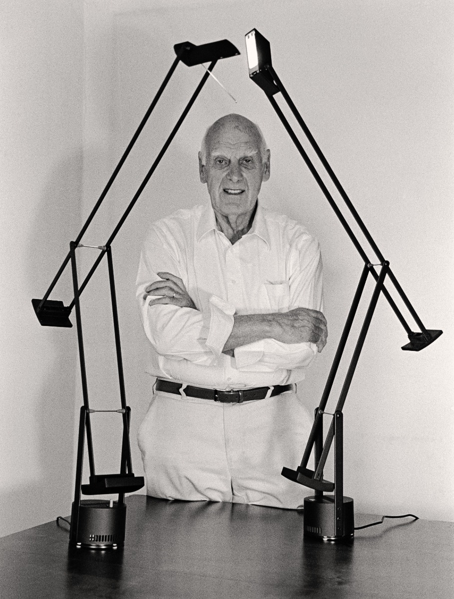 Tizio_table_high_2 - Copy.jpg