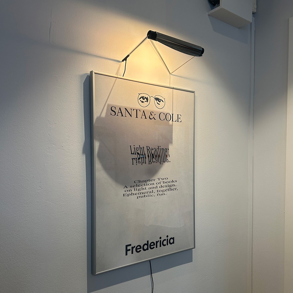 Santa & Cole Lamparaprima Table/ Wall Lamp