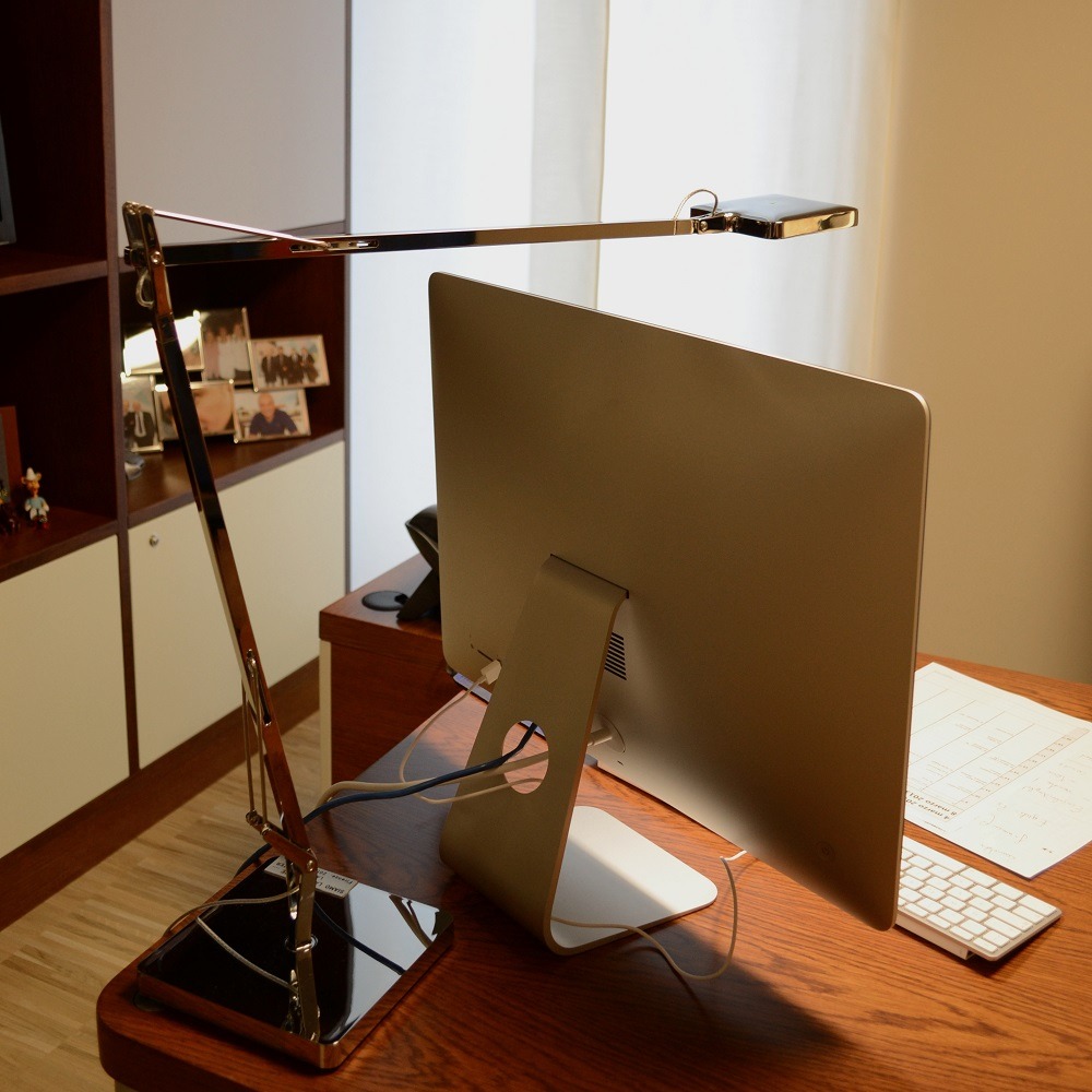 Flos Kelvin LED Table Lamp Green Mode in Black