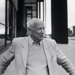 Designer Bio Image for Henning Larsen