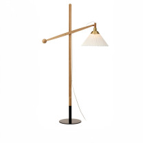 Le Klint 325 Floor Lamp