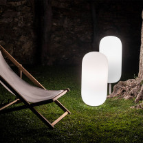 Artemide Architectural Gople Outdoor Lamp Lifestyle Deck Chair