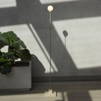 Northern Snowball Portable LED Floor Lamp Lifestyle Planter