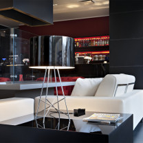 Black Flos Ray Table Lamp