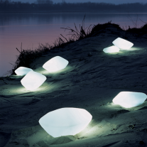 Oluce Stones Outdoor Floor Lamp Lifestyle Beach