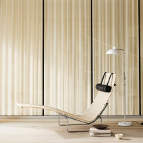 White Fritz Hansen Kaiser Idell 6580-F Luxus Floor Lamp