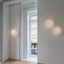a-emotional light Nevo Wall three in living room