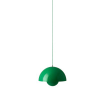 &Tradition Flowerpot VP7 Pendant in Signal Green